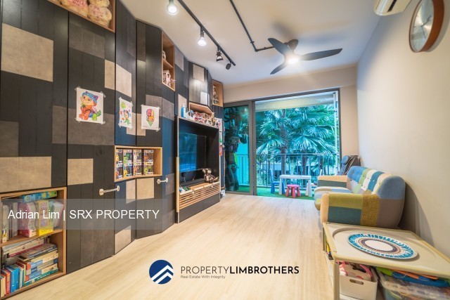 Esparina Residences thumbnail photo